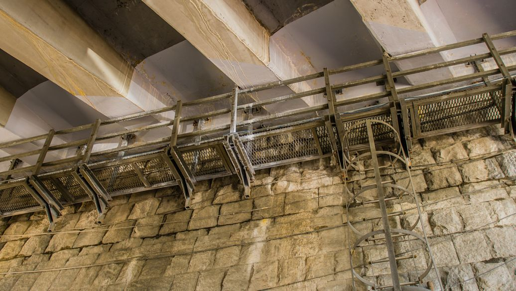 工字鋼橫梁加固樓板